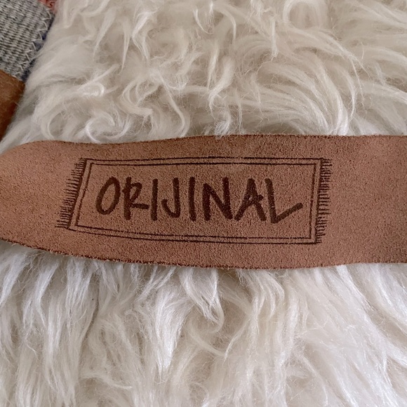 Turkish Rug Necklace - Picture 4 of 5